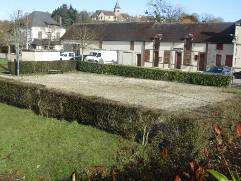 Terrain pétanque Quai Sully début 2017.JPG